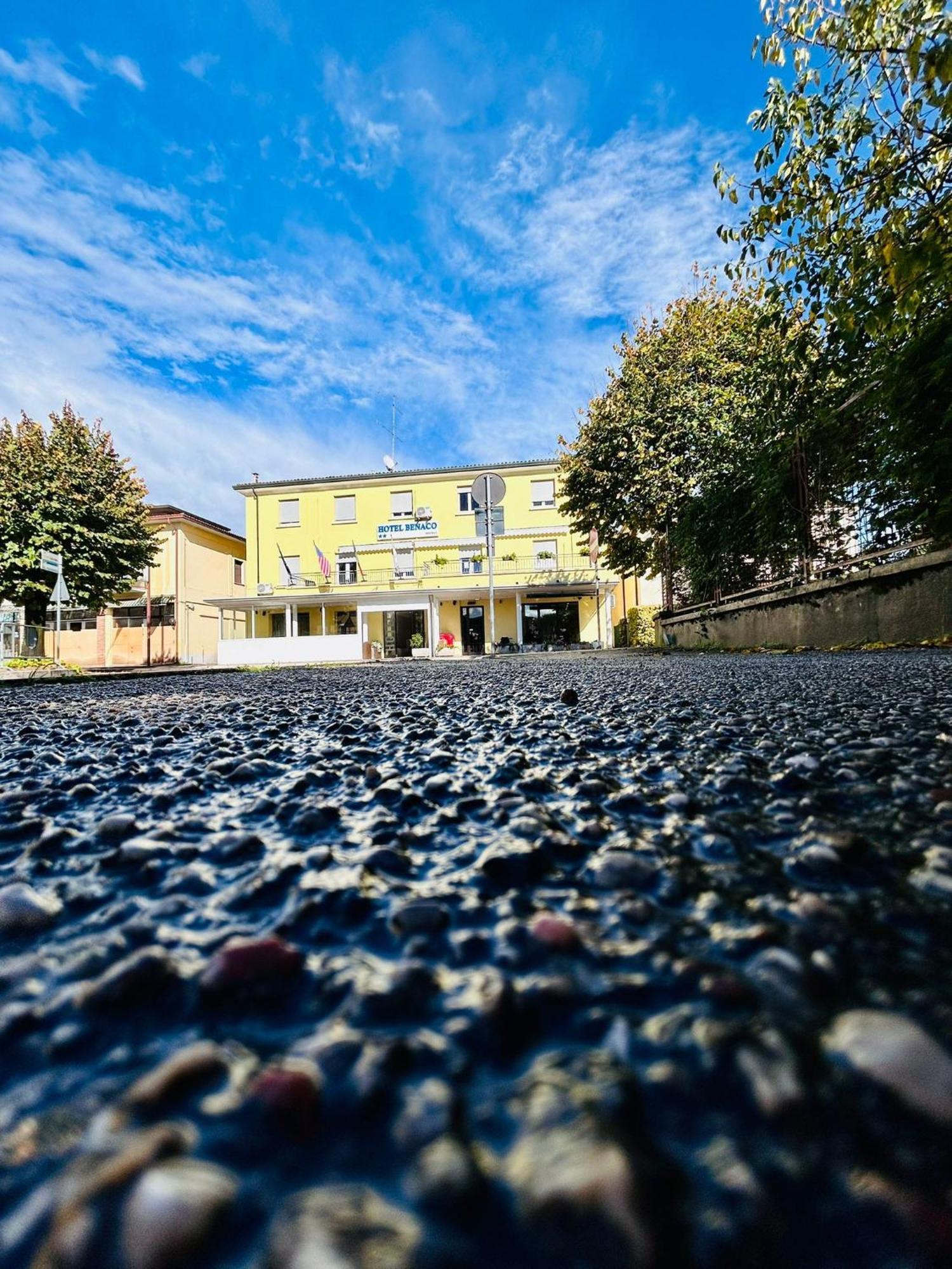 Hotel Benaco Mavras Peschiera del Garda Ngoại thất bức ảnh