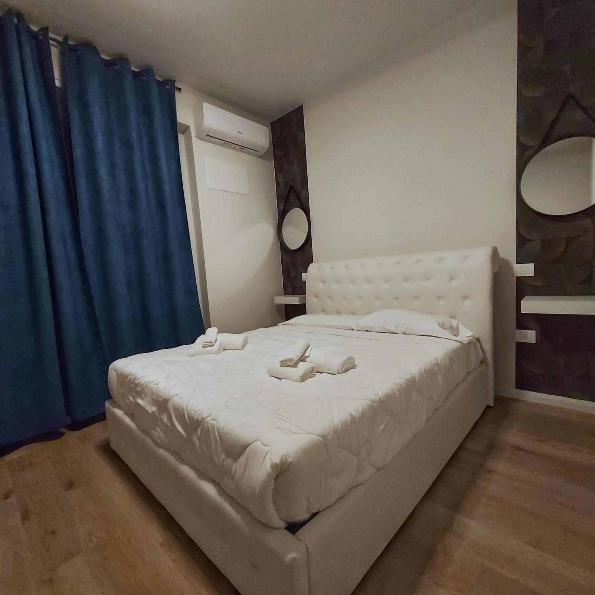 Hotel Benaco Mavras Peschiera del Garda Ngoại thất bức ảnh